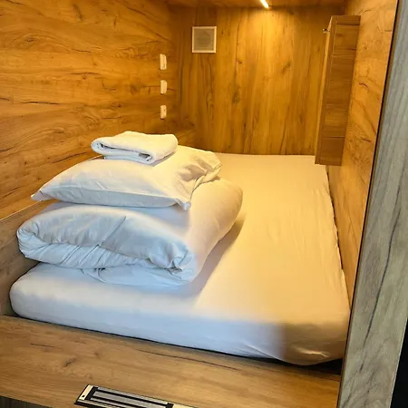 Hostal Like A